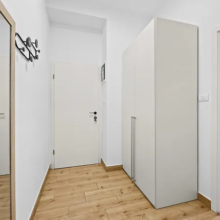 Center Amphitheater Apartman *