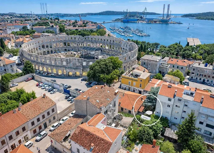 Center Amphitheater Pula
